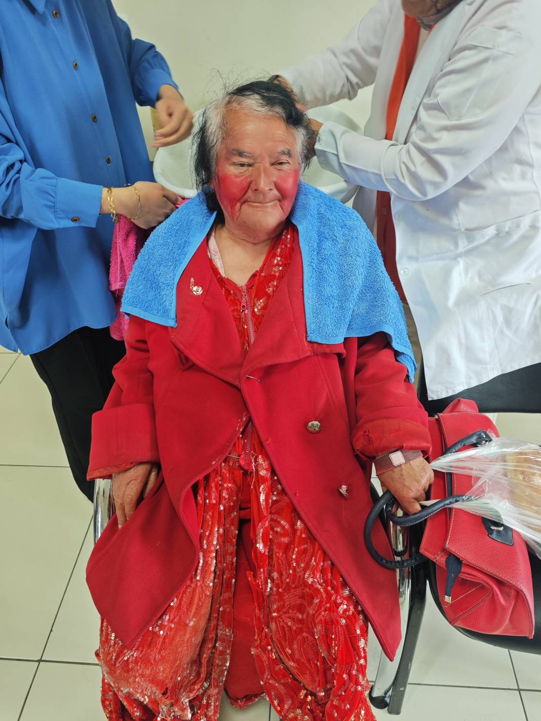 Kırmızı bir hayatın ünlü kahramanına Konya’da yüz güldüren dokunuş 11